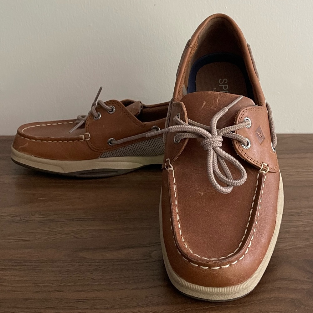 NWOT Sperry Intrepid 2 Eye Boat Shoe